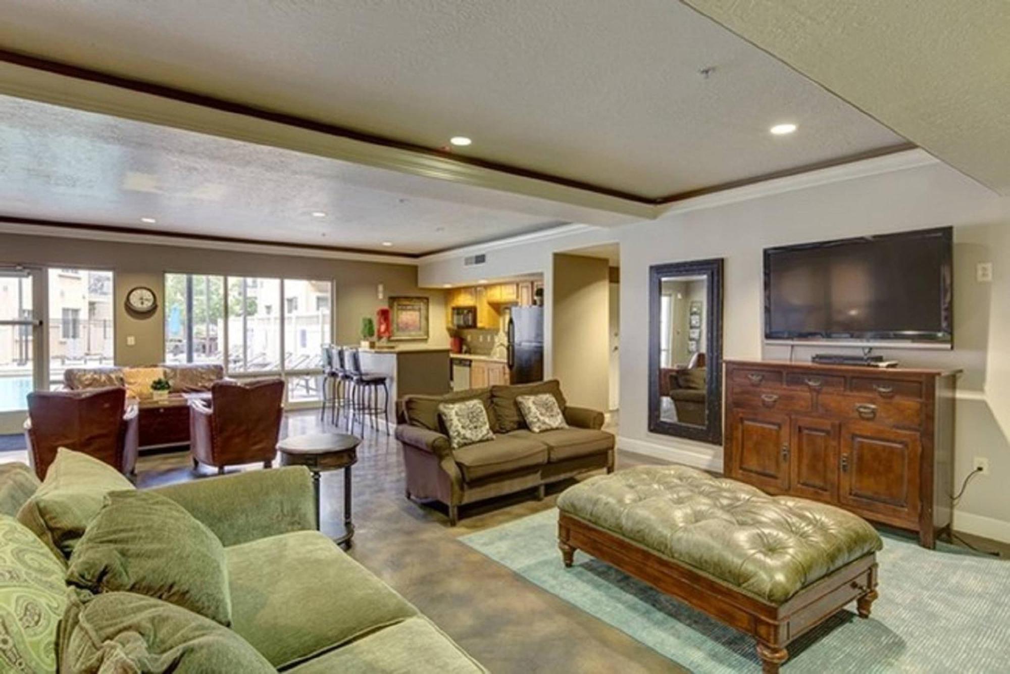 Deluxe Downtown Condo Close To Everything! Salt Lake City Exterior photo